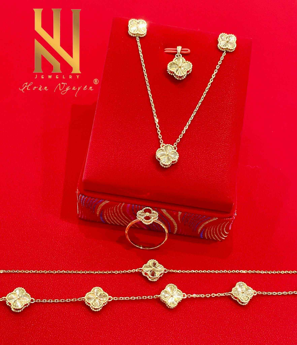 Bí Quyết Chọn Nhẫn Vàng Italy 750 Phù Hợp Mọi Phong Cách